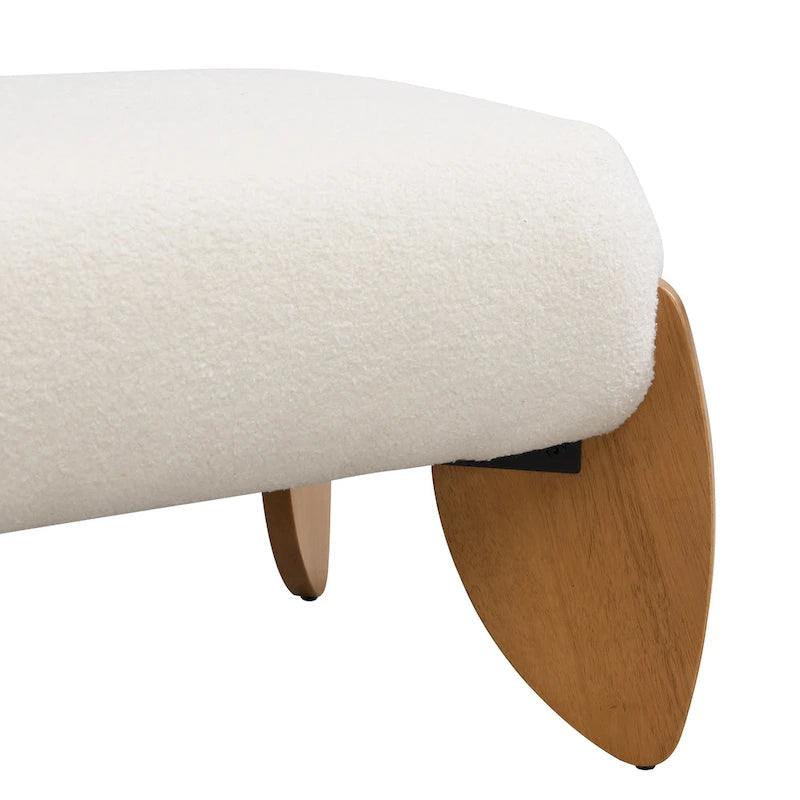 - Clara White Bouclé Ottoman-Sitzbank – 122 cm B x 49,5 cm T x 43 cm H