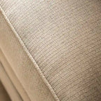 Qyn Traditionelles gepolstertes Sofa aus massivem Holz in Beige