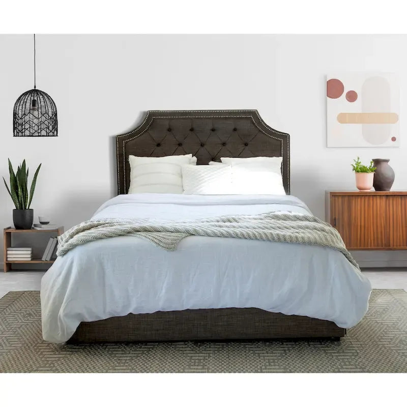 Aubrey Mammoth Polster-Plattformbett mit 2 Schubladen