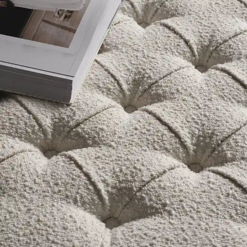 Couture Arjola Getufteter Ottoman