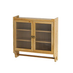 Glass-Wandschrank mit drei Ablagefächern
