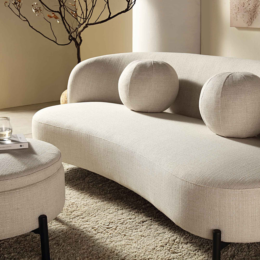3-Sitzer geschwungenes Sofa mit Kugel-Kissen, Leinenmischung Beige